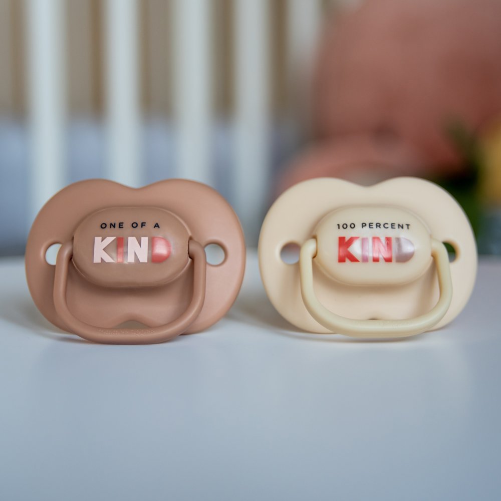 Tommee Tippee Any Time 2 Soothers 18-36 Months Beige & Red - Image 2