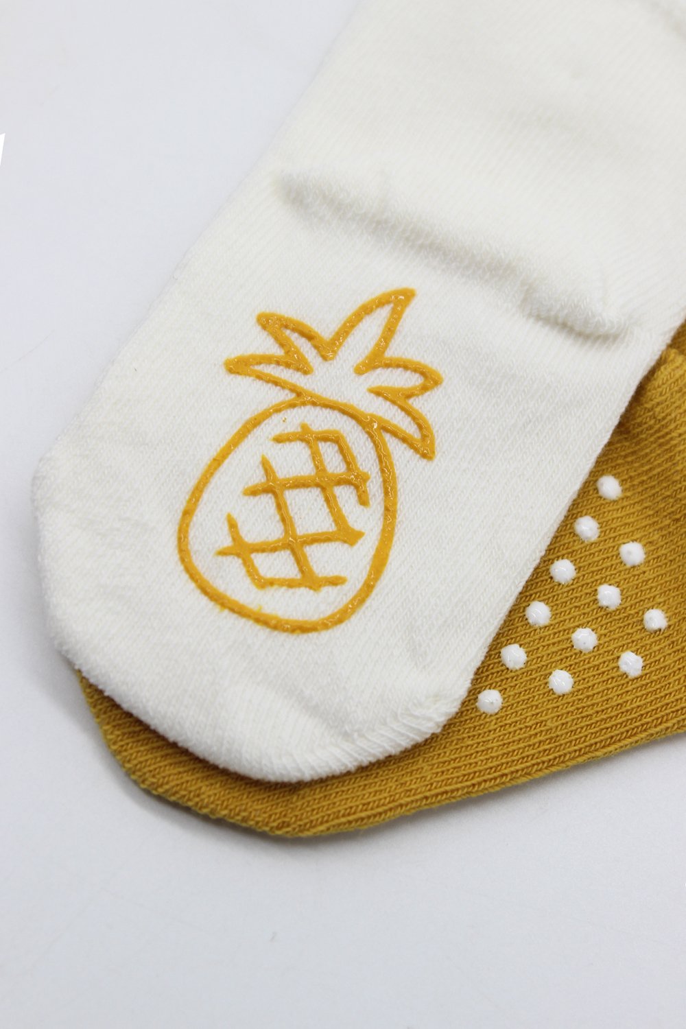 Bistyle Organic 2-Pairs Combed Non-slip Socks (0-6 m) Yellow - Image 4