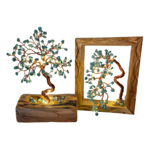 قاعدة او اطار من خشب الزيتون الطبيعي يحتضن شجرة مضيئة من الأحجار الكريمة